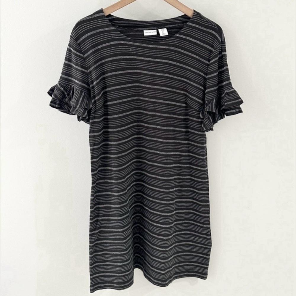 • tabitha webb ruffle sleeve b&w striped dress •